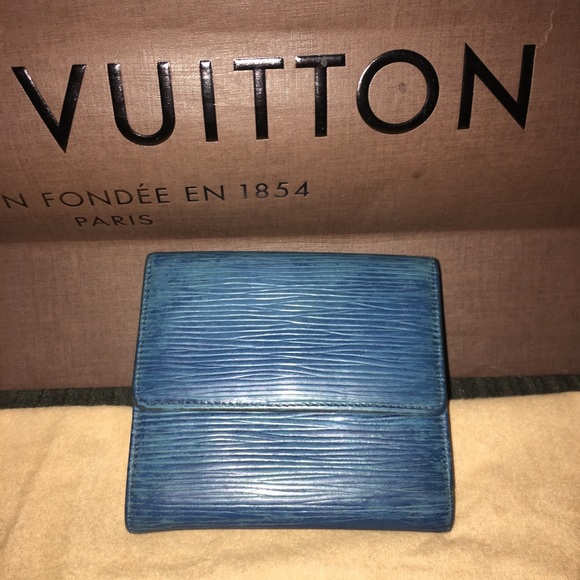 SOLD Louis Vuitton Blue Epi Wallet - Picture 7 of 8